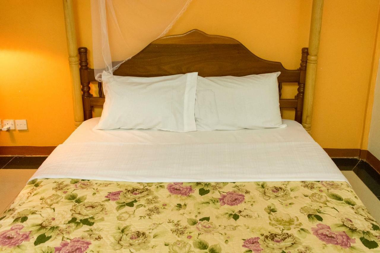 Kayegi Hotel Mbale Exterior foto
