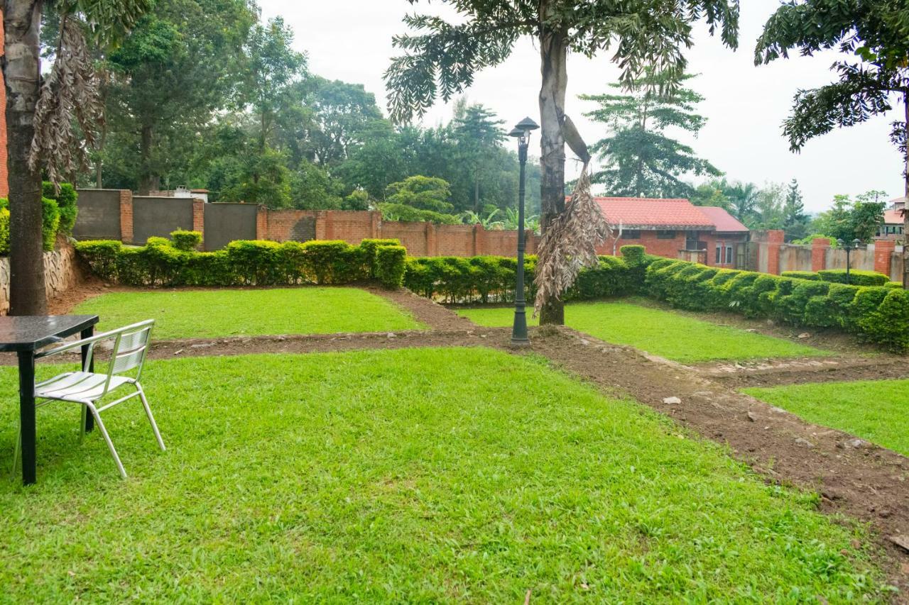 Kayegi Hotel Mbale Exterior foto